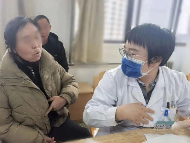 女子在睡梦中粉碎性骨折 癫痫发作所致