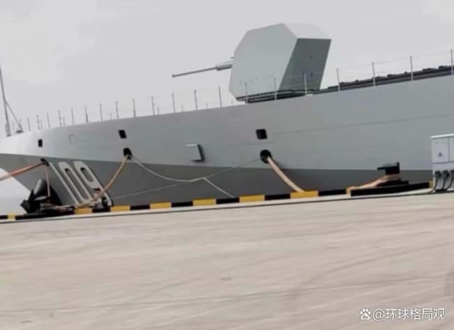 中国海军10艘“万吨大驱”硬核亮相 海权时代加速到来