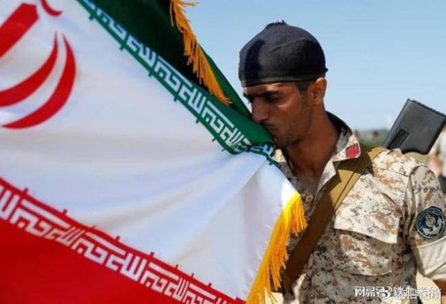 伊朗总统提出三个条件 坚决回应美国要求