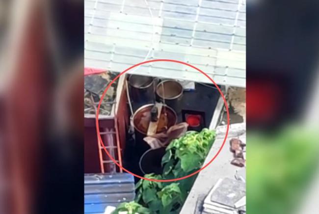 触目惊心!贵阳一烤鱼店疑炼“口水油”,记者暗访发现卫生令人作呕