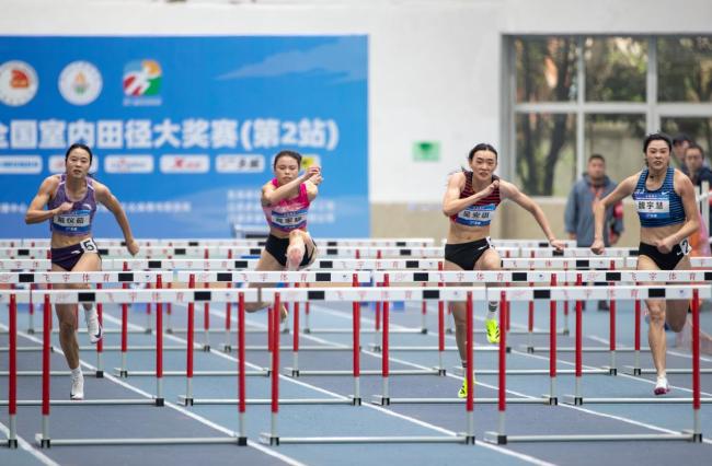莫家蝶8秒21摘60米栏桂冠 跨项征战显实力
