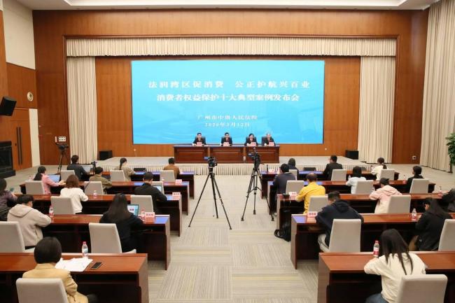 服装店用AI图当实拍图被判退一赔三