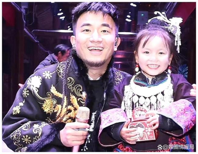 春晚与周深同台的瑶族女孩患重度地贫 全网揪心助力