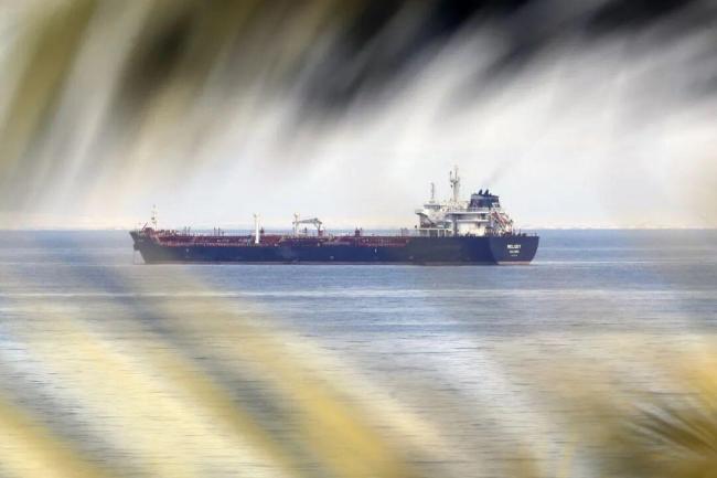 遭美军轰炸的哈尔克岛有多重要 波斯湾石油命脉