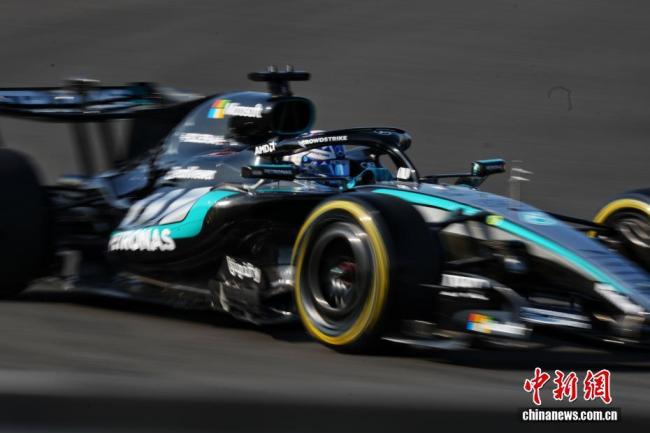 F1冲刺赛 梅奔强势包揽头排