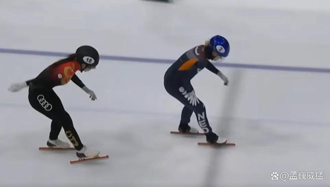 中国短道本届世锦赛首枚奖牌 女子接力摘铜