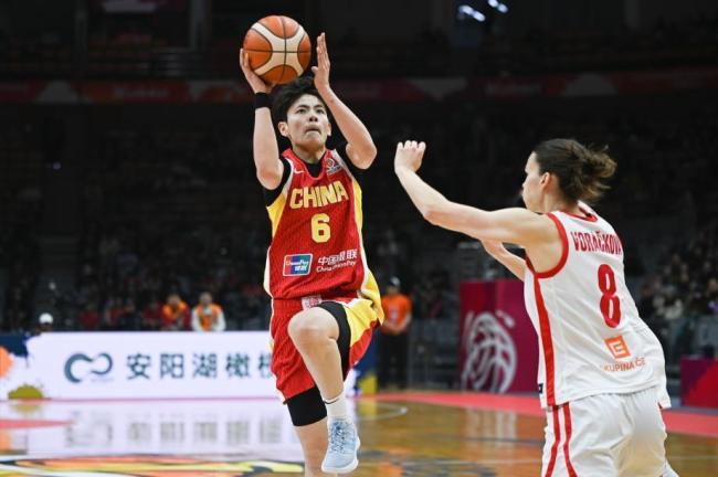捷克vs中国女篮生死时刻：王思雨独得9分杀死比赛 杨舒予致命三分