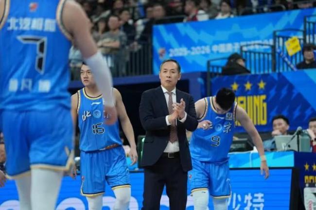 北汽男篮主帅：赵睿下场有望出战