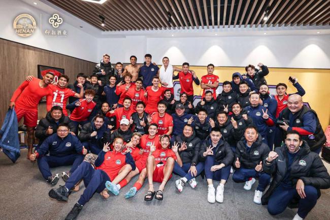 河南队主场2-1击败云南玉昆 成功“负分清零”