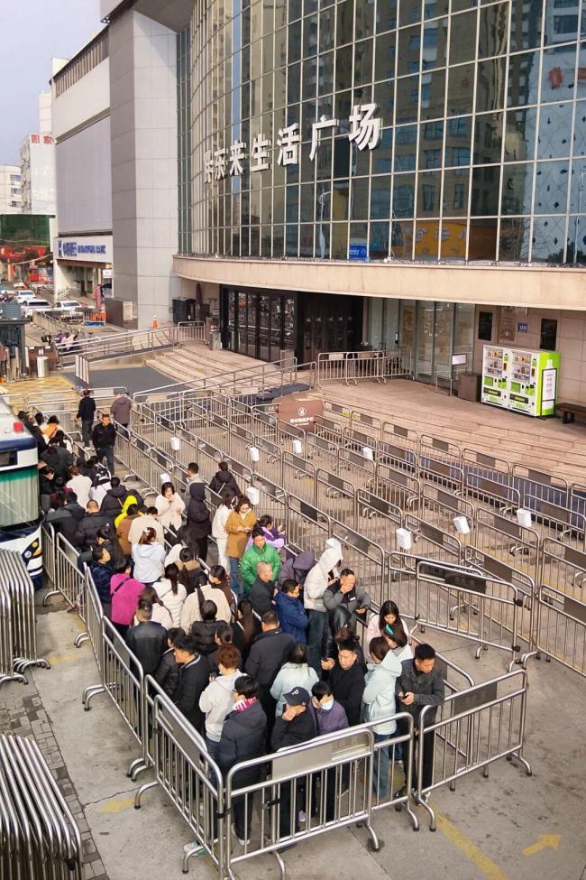 胖东来“小方糖”戒指恢复销售 两天半再次断货