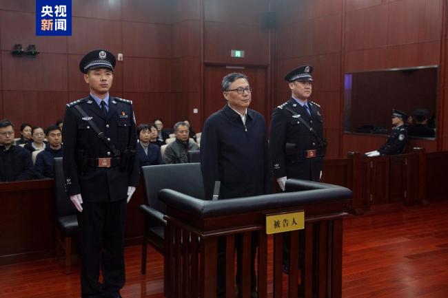 山西省政协原主席吴存荣被判无期