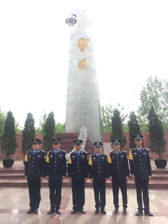 37岁民警抓捕持枪逃犯时壮烈牺牲 英雄永不褪色