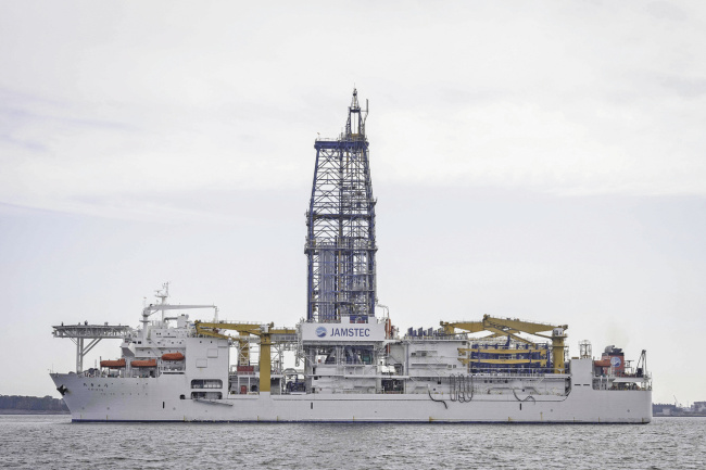 日本拉美国开采海底稀土,靠谱吗?