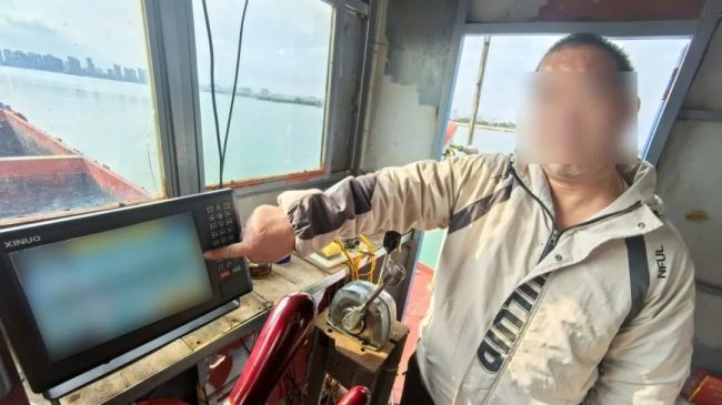 打擊海上走私，海警在行動！