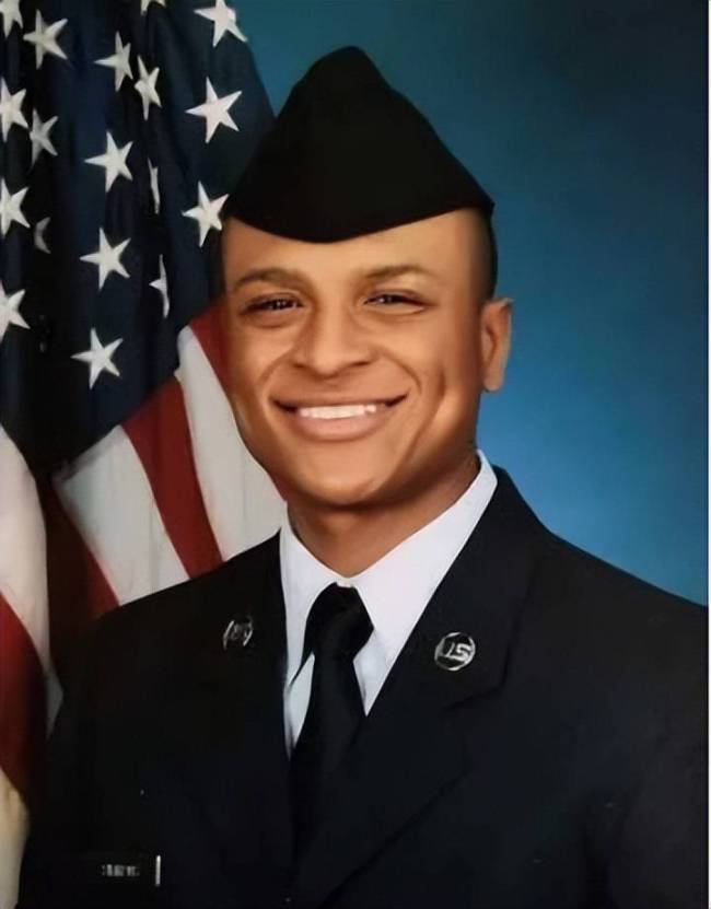 阵亡军人家属反驳美防长：我没说过这话啊 家属否认支持战争