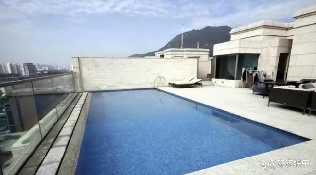 前港姐郭嘉文卖掉李泽楷赠送豪宅 告别旧生活开启新篇章