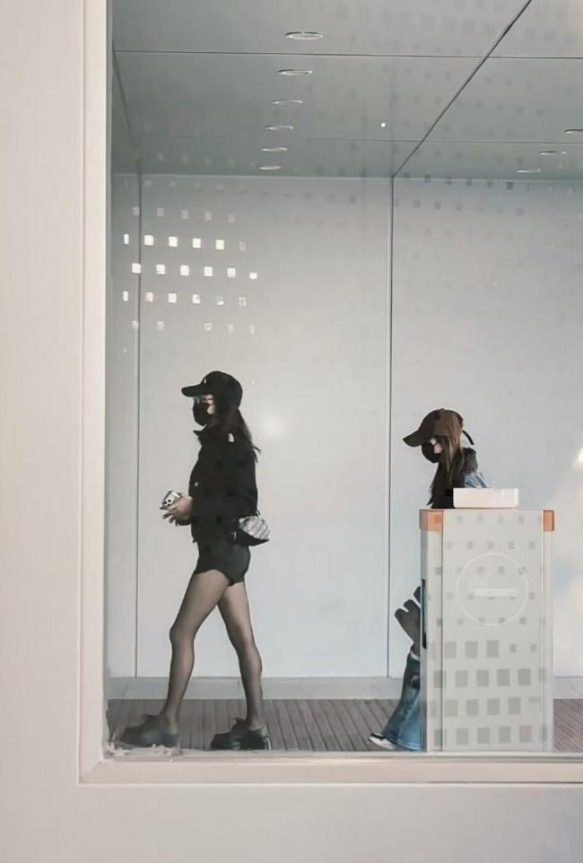 迪丽热巴工作室审美 新团队造型惊艳全网