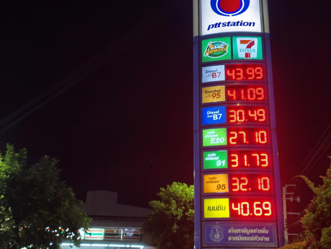 有钱加不到油 普吉岛游船停摆 能源危机冲击东南亚