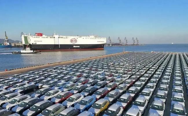 英国连番站队美国背后有哪些考量 盟友信任裂痕显现