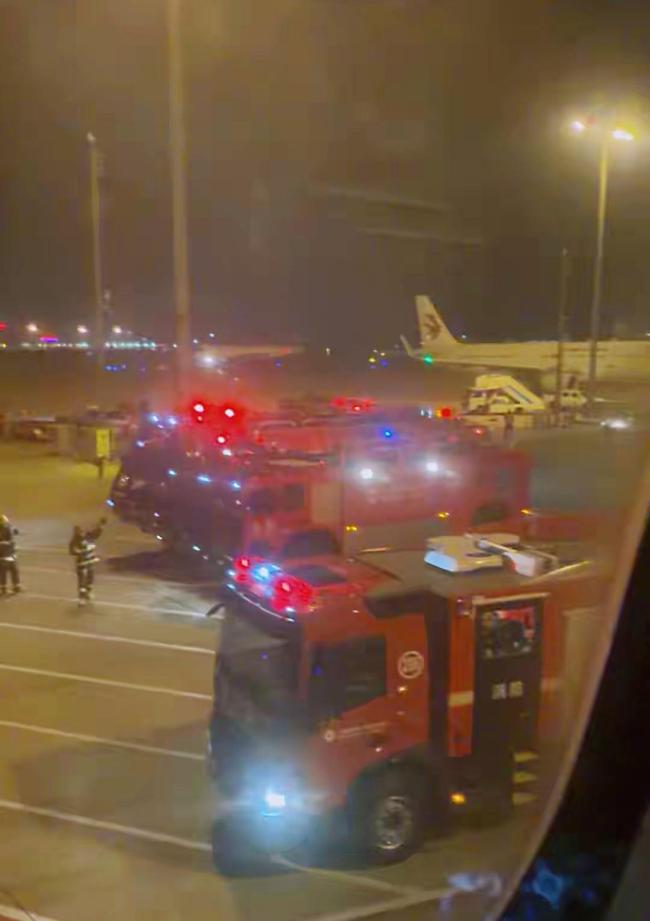 北京飞上海一航班落地后机舱起火 机组迅速处置化险为夷