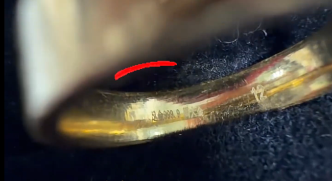 周大生回应戒指印着周大金 品牌LOGO失误引争议