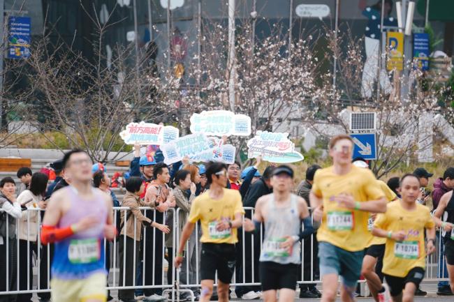 武汉马拉松圆满落幕 电力护航赛事成功