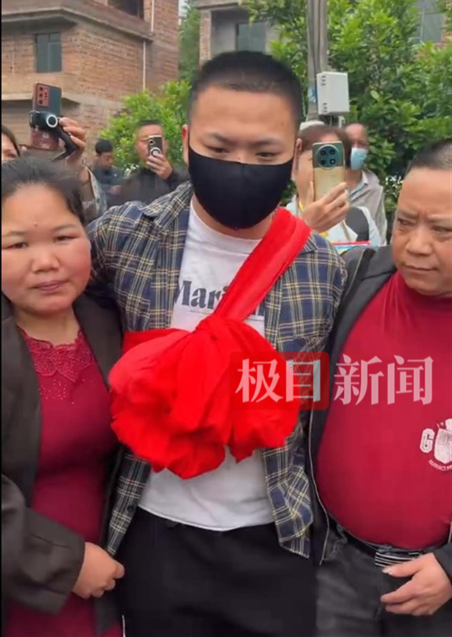 申军良称梅姨喜欢和人打交道爱说话 十年追寻终落网