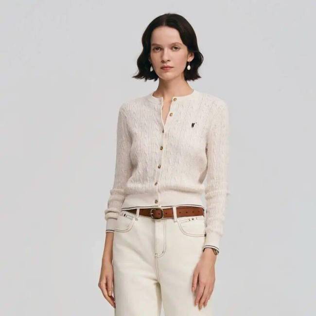 买不起拉夫劳伦的年轻人，已经入坑「保罗散步」了 性价比之选