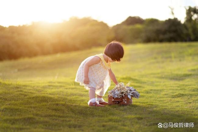 女子追打宝宝致骨折被警方传唤