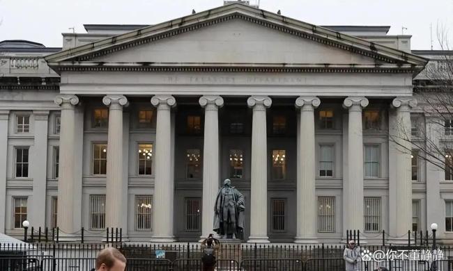 美财长磕磕巴巴劝民众接受油价暴涨 政府干预引发市场担忧