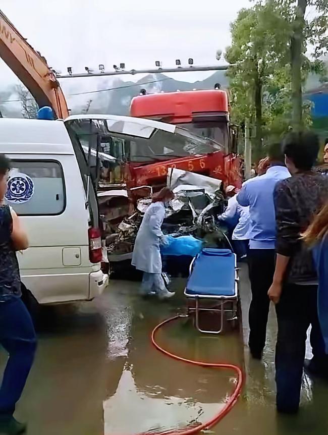 致学生2死客车司机已被控制