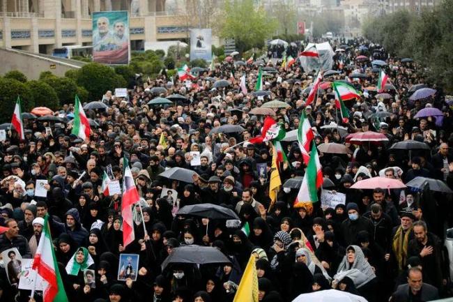 美以对伊军事打击进入第四周 地缘政治震荡加剧