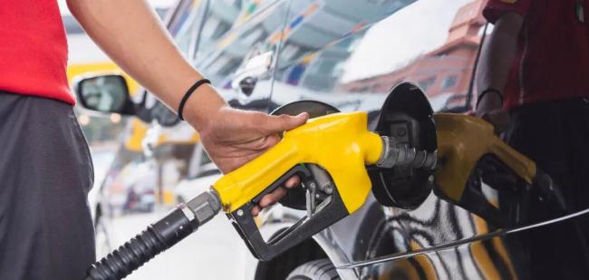 加满一箱油或多花86.5元 油价或将大幅上调