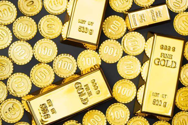 水贝商家称问金价的人多买的人少