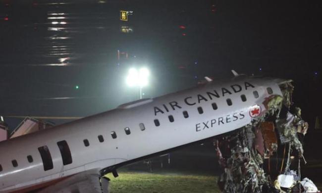 纽约机场发生客机撞车事故 机长副机长不幸遇难