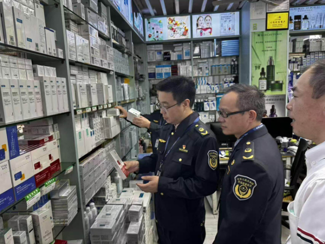 记者暗访起底化妆品售假链条