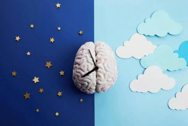 熬夜到什么经过会出现暴毙？熬夜可能激发心源性暴毙 大夫划出4条红线