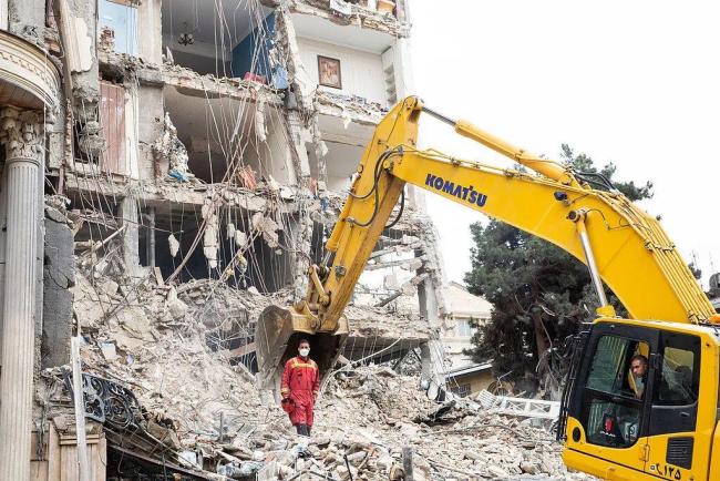 伊朗对美以发动82波打击 持续自卫回应侵略