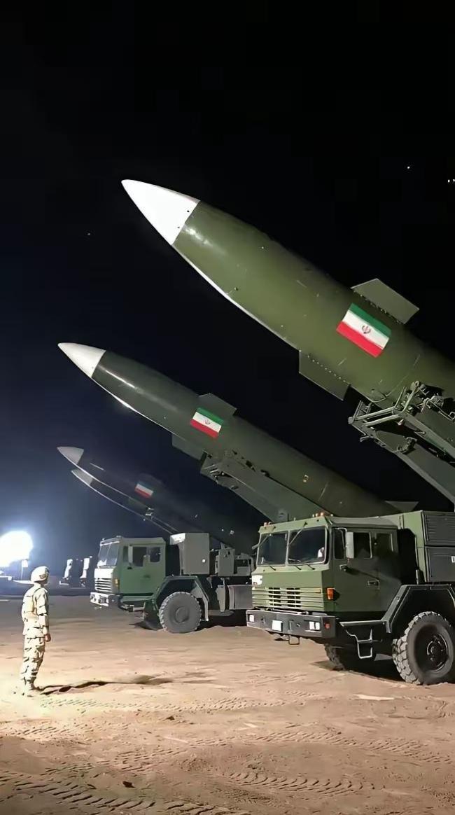 美以打击伊朗军事目标 伊朗多次发起反击 中东局势持续白热化