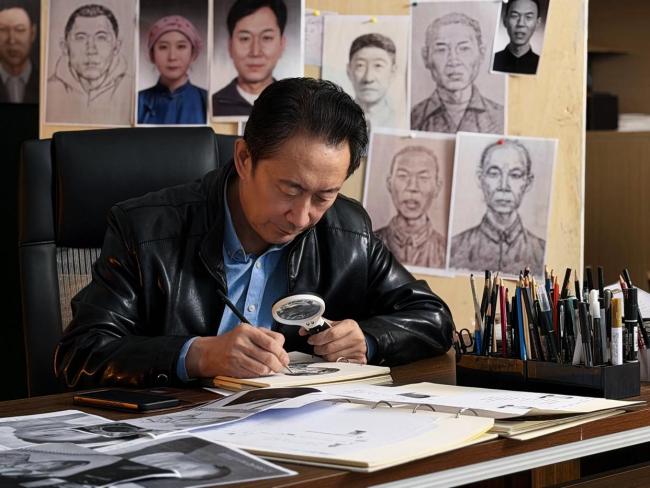 “神笔警探”林宇辉曾三画“梅姨” 坚持与信念