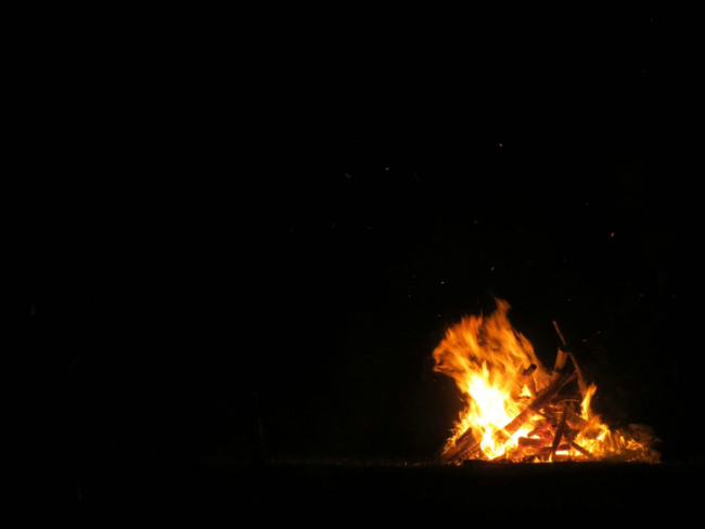 熬夜时心脏“咯噔”一下危险吗