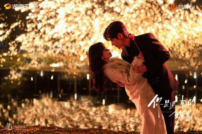 让魏哲鸣郑合惠子演暗恋的是天才 双视角叙事勾勒心动轨迹