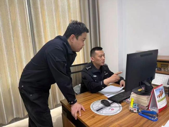 警方过筛23.7斤血沙找到25年前嫌犯 25年不懈追踪