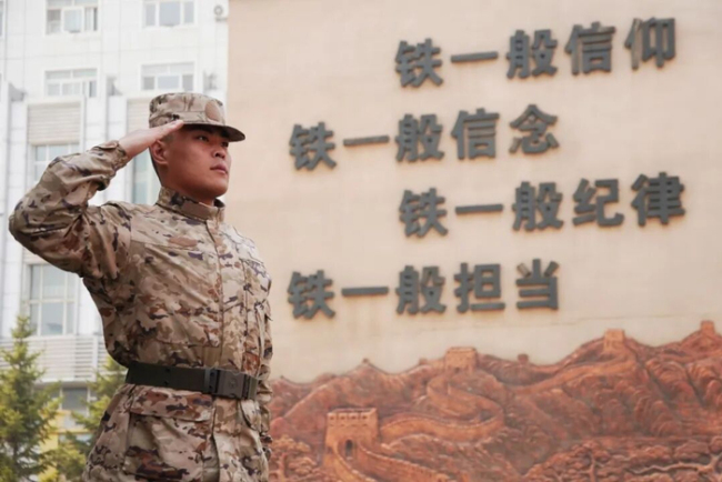 这届新兵的“含金量”有点高 多才多艺展风采