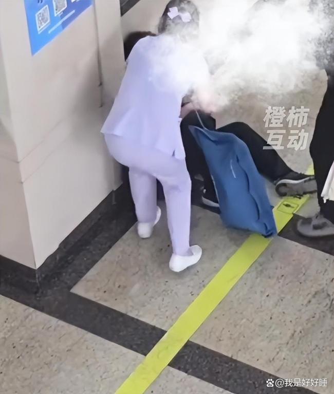 男医生给孕妻检查后男子声称要离婚 极端占有欲引发热议