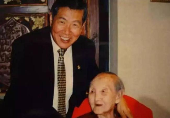 李昌钰母亲把13个子女培养成博士 规矩与勤奋的力量