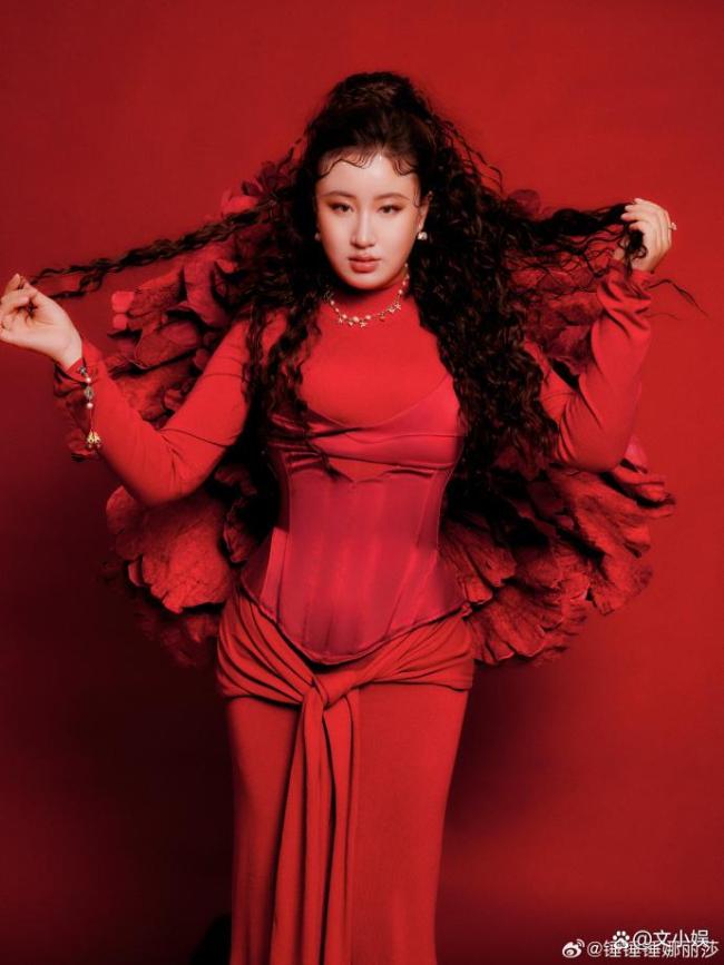 锤娜丽莎瘦30斤公开减肥原因 健康与审美双重驱动