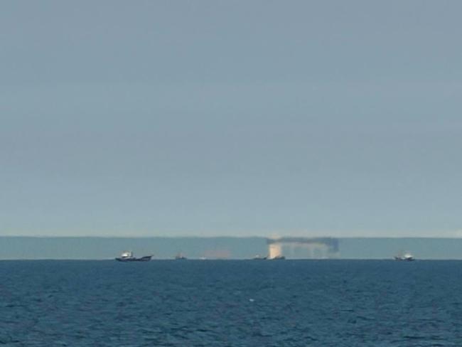 河北阿那亚现海市蜃楼 罕见景象持续一小时