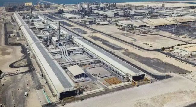 伊朗导弹摧毁美军E-3预警机 基地遭受重创