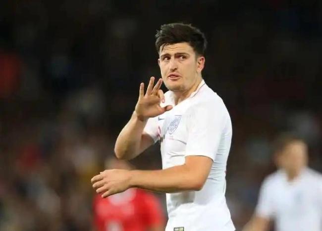 白高兴一场!图赫尔肯定马奎尔表现 但直言后者出战世界杯基本没戏